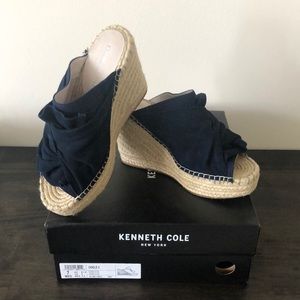 Kenneth Cole Wedge Sandlals